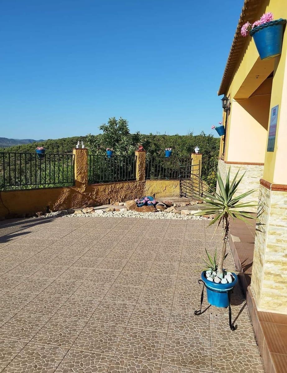 5 soveværelse Villa til salg i La Puebla de los Infantes med swimmingpool garage - € 186.000 (Ref: 8911200)