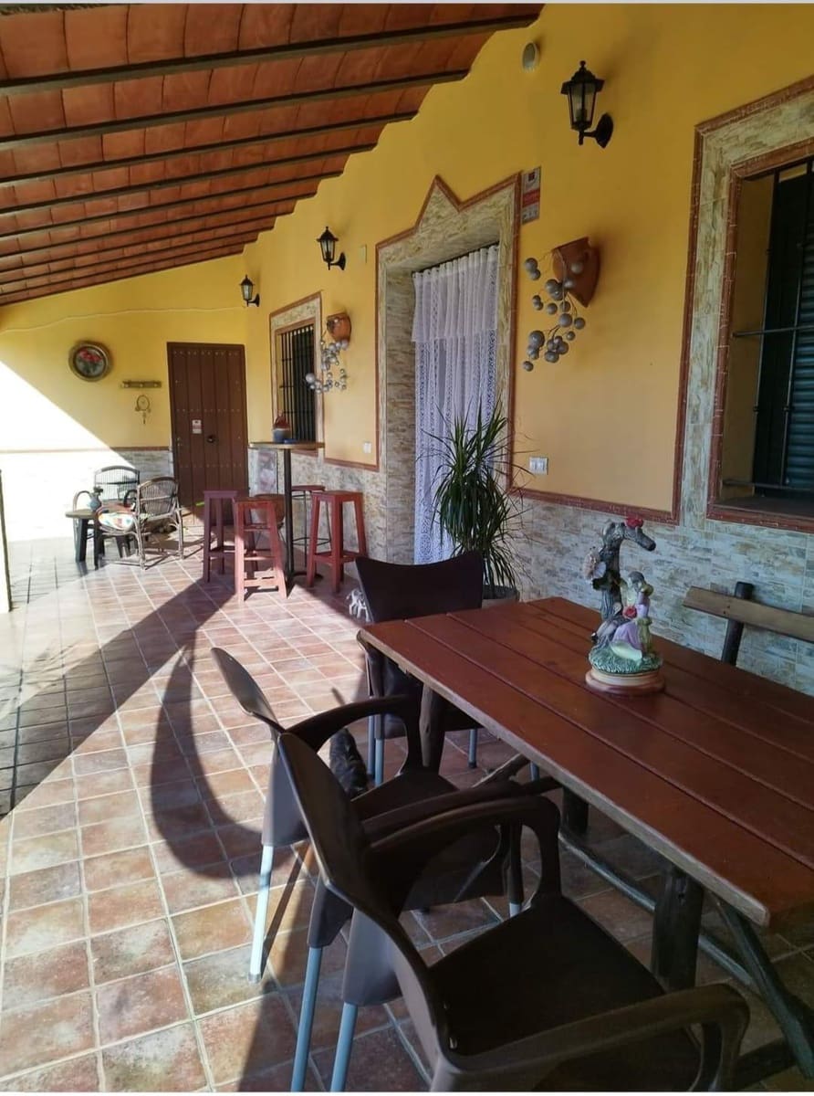 5 chambre Villa/Maison à vendre à La Puebla de los Infantes avec piscine garage - 186 000 € (Ref: 8911200)