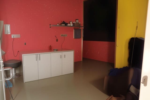 Local Comercial en Sevilla ciudad en venta - 210.000 € (Ref: 8913080)