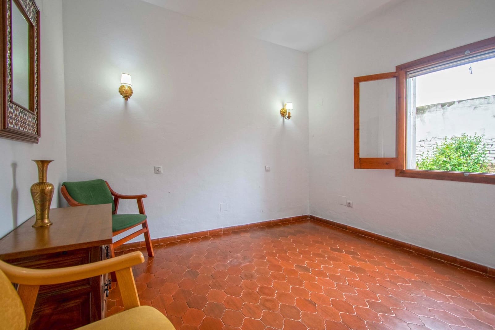 5 soveværelse Villa til salg i Salteras med swimmingpool - € 298.000 (Ref: 8918025)