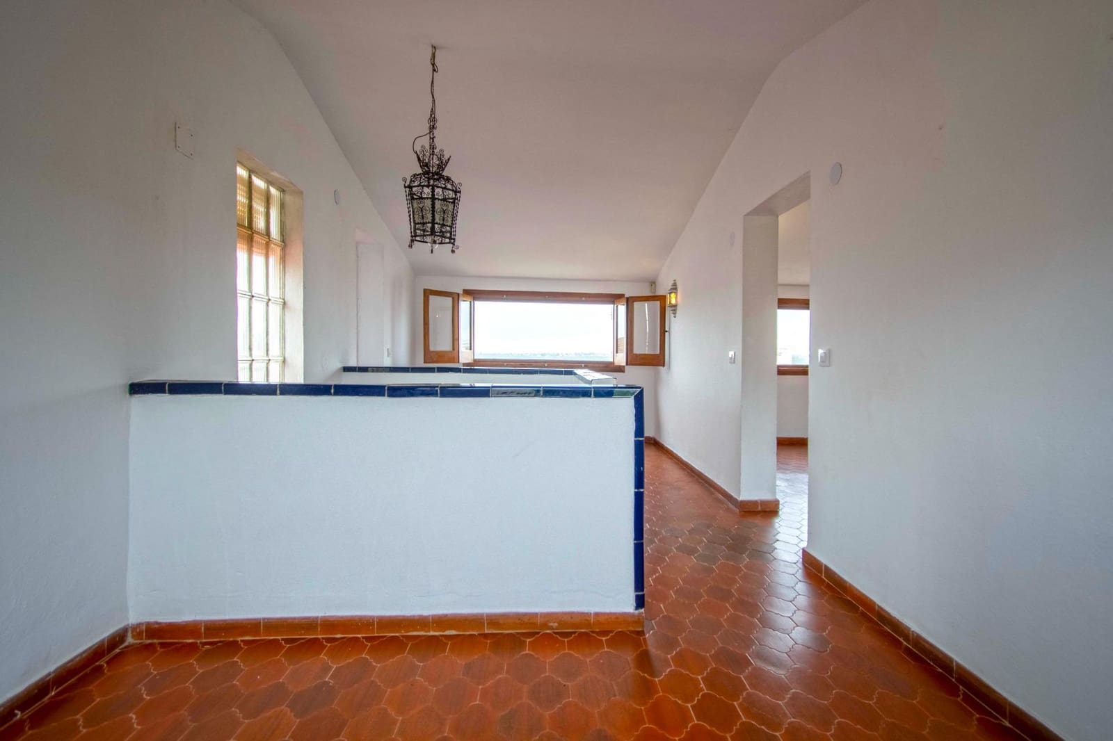 5 soveværelse Villa til salg i Salteras med swimmingpool - € 298.000 (Ref: 8918025)