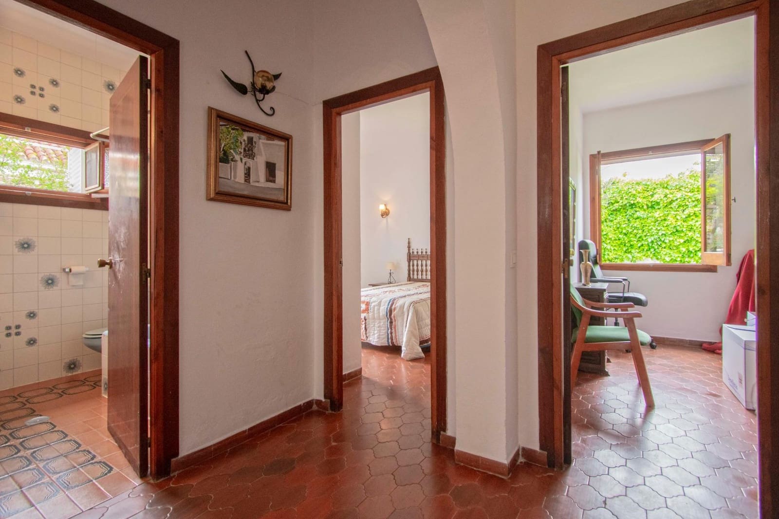 5 soveværelse Villa til salg i Salteras med swimmingpool - € 298.000 (Ref: 8918025)