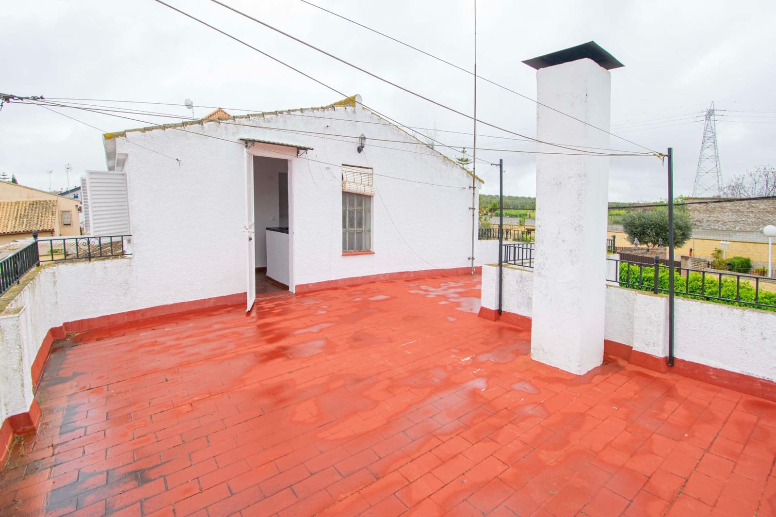 5 soveværelse Villa til salg i Salteras med swimmingpool - € 298.000 (Ref: 8918025)