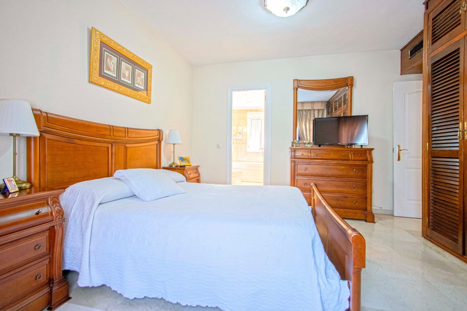 5 soveværelse Rækkehus til salg i Sevilla by med swimmingpool garage - € 499.000 (Ref: 8923982)