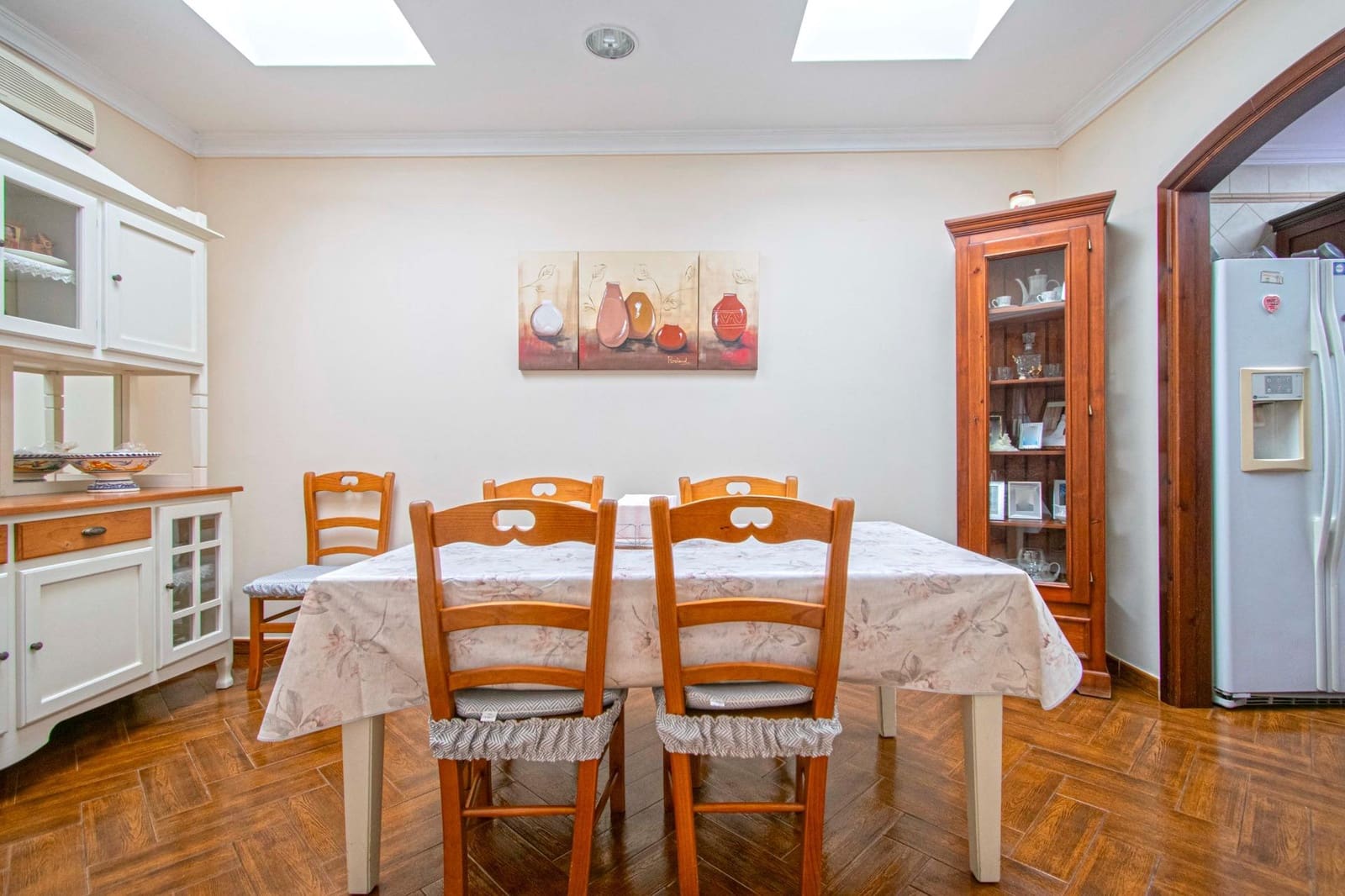 5 soveværelse Rækkehus til salg i Sevilla by med swimmingpool garage - € 499.000 (Ref: 8923982)