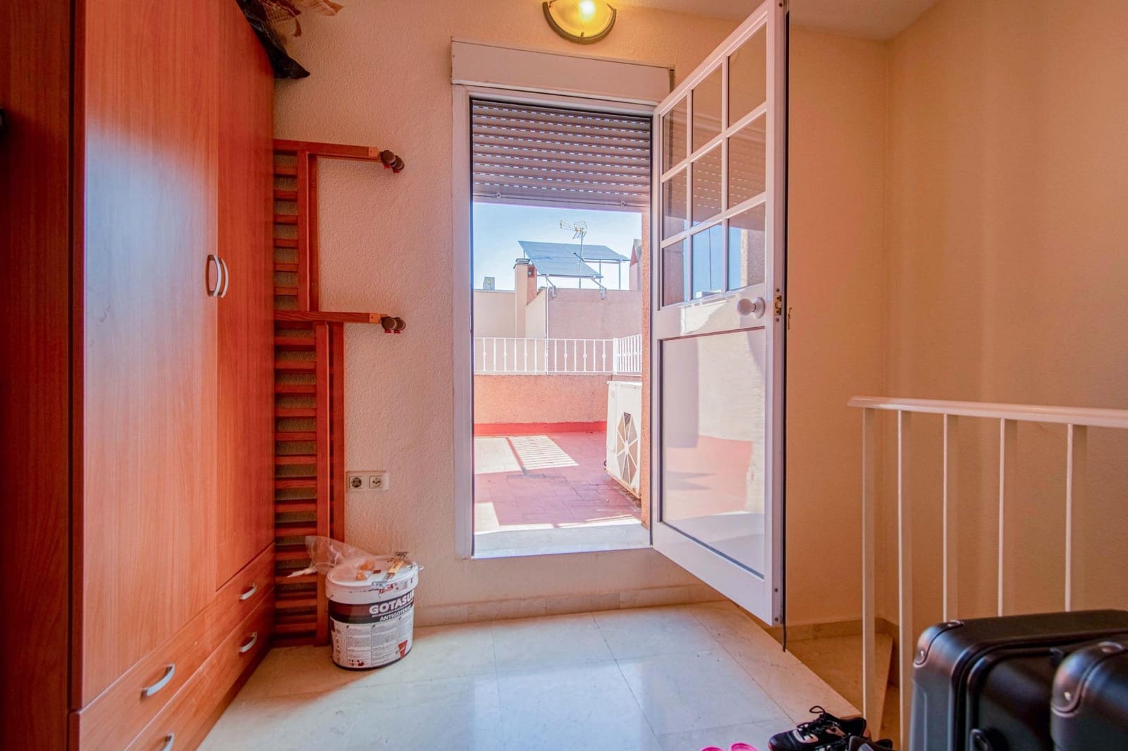 5 soveværelse Rækkehus til salg i Sevilla by med swimmingpool garage - € 499.000 (Ref: 8923982)