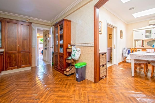 5 sypialnia Dom szeregowy na sprzedaż w Miasto Sewilla z basenem garażem - 499 000 € (Ref: 8923982)