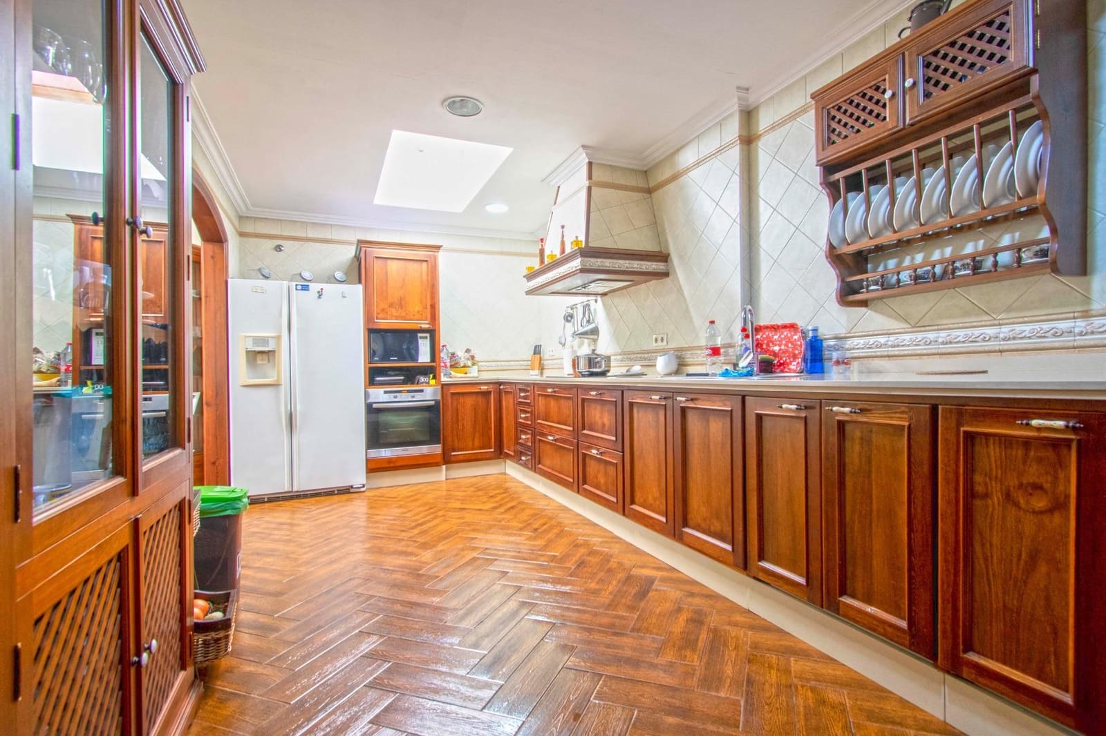 5 soveværelse Rækkehus til salg i Sevilla by med swimmingpool garage - € 499.000 (Ref: 8923982)