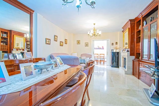 5 sypialnia Dom szeregowy na sprzedaż w Miasto Sewilla z basenem garażem - 499 000 € (Ref: 8923982)