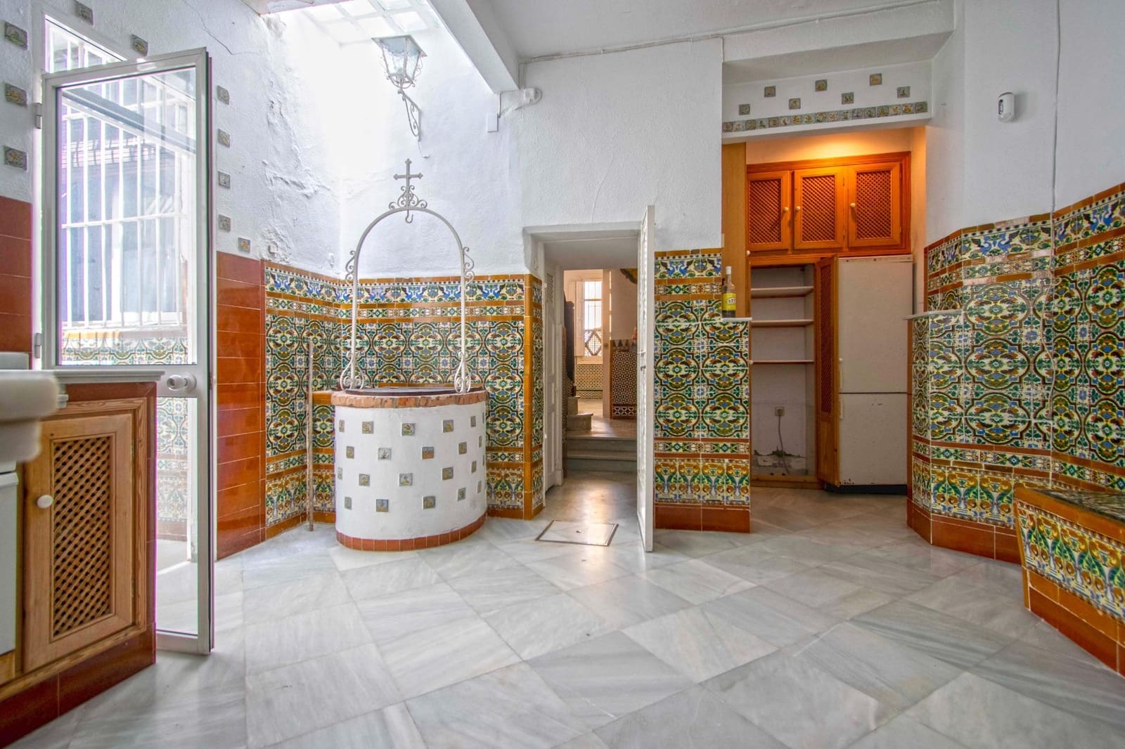 4 soveværelse Byhus til salg i Sevilla by - € 673.200 (Ref: 8926272)