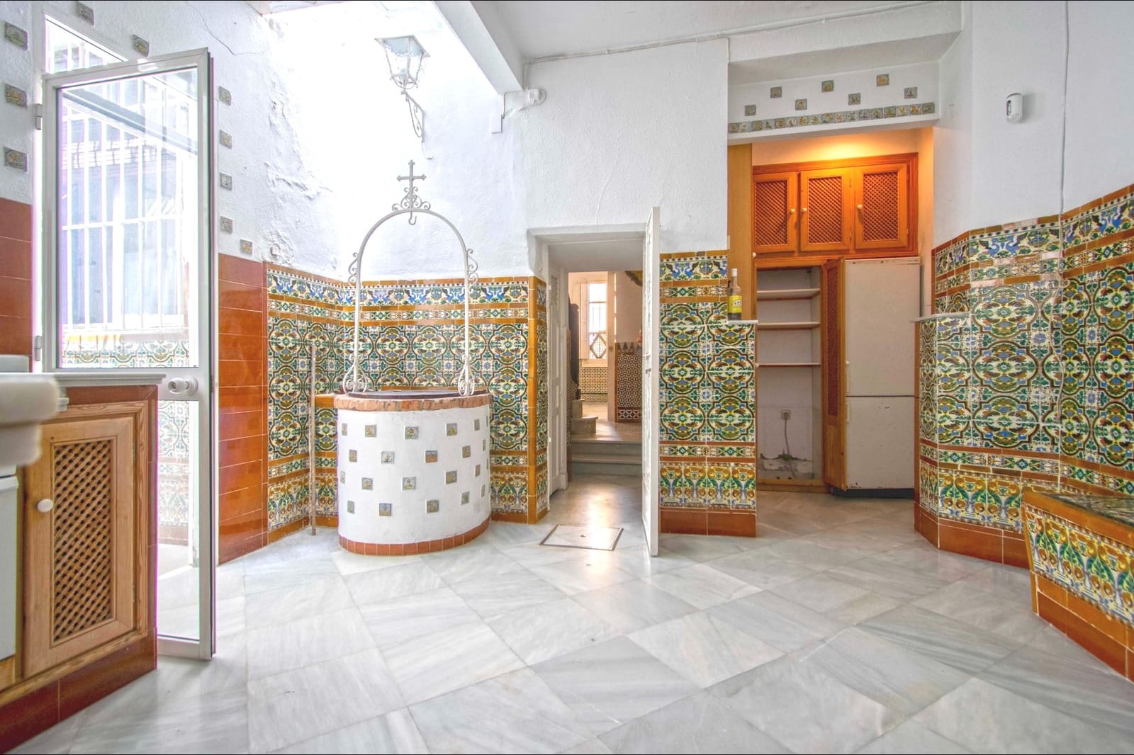 4 bedroom Townhouse for sale in Seville city - € 620,000 (Ref: 8926272)