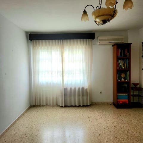 3 soverom Rekkehus til salgs i Ecija med garasje - € 140 000 (Ref: 8932301)