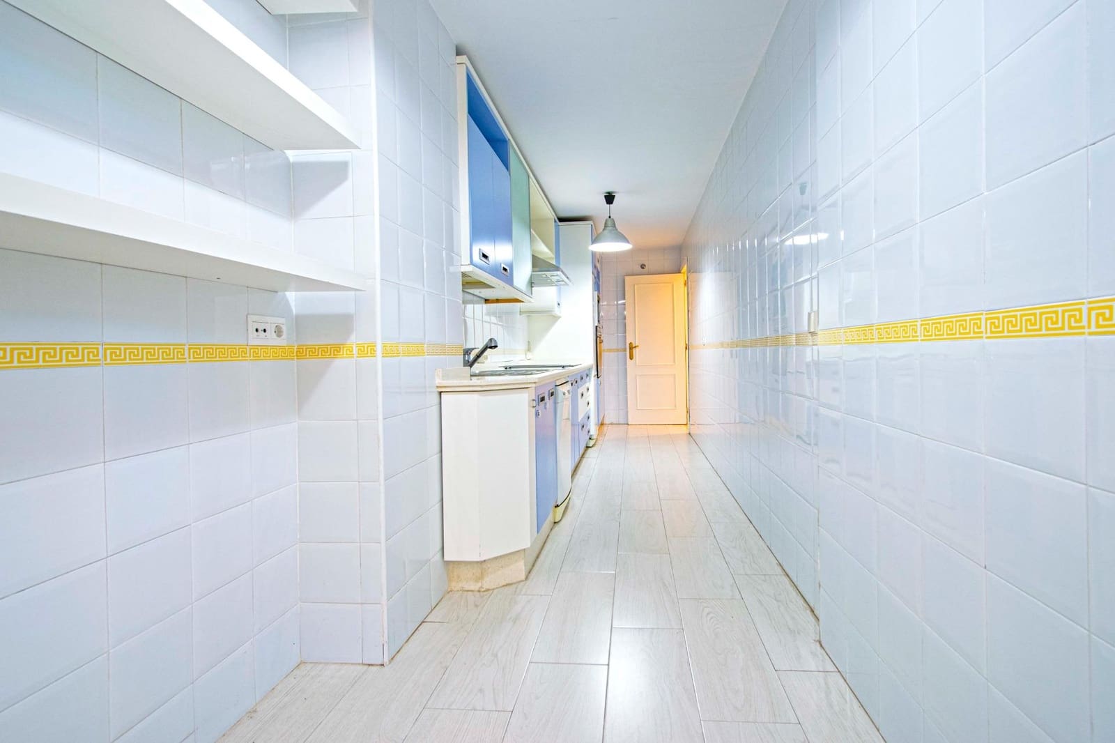 2 soveværelse Lejlighed til salg i Tomares med swimmingpool - € 240.000 (Ref: 8932302)