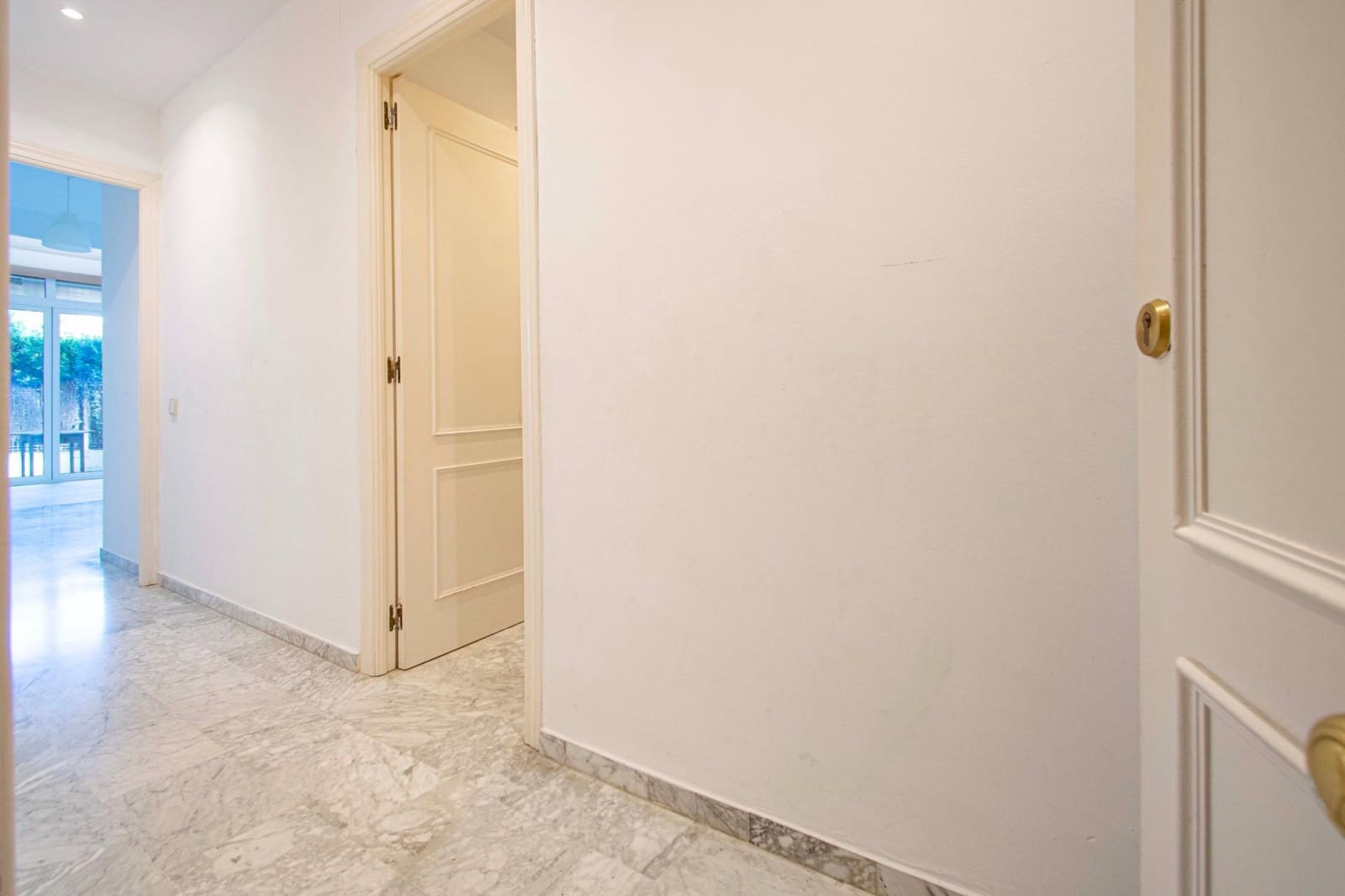 2 soveværelse Lejlighed til salg i Tomares med swimmingpool - € 240.000 (Ref: 8932302)