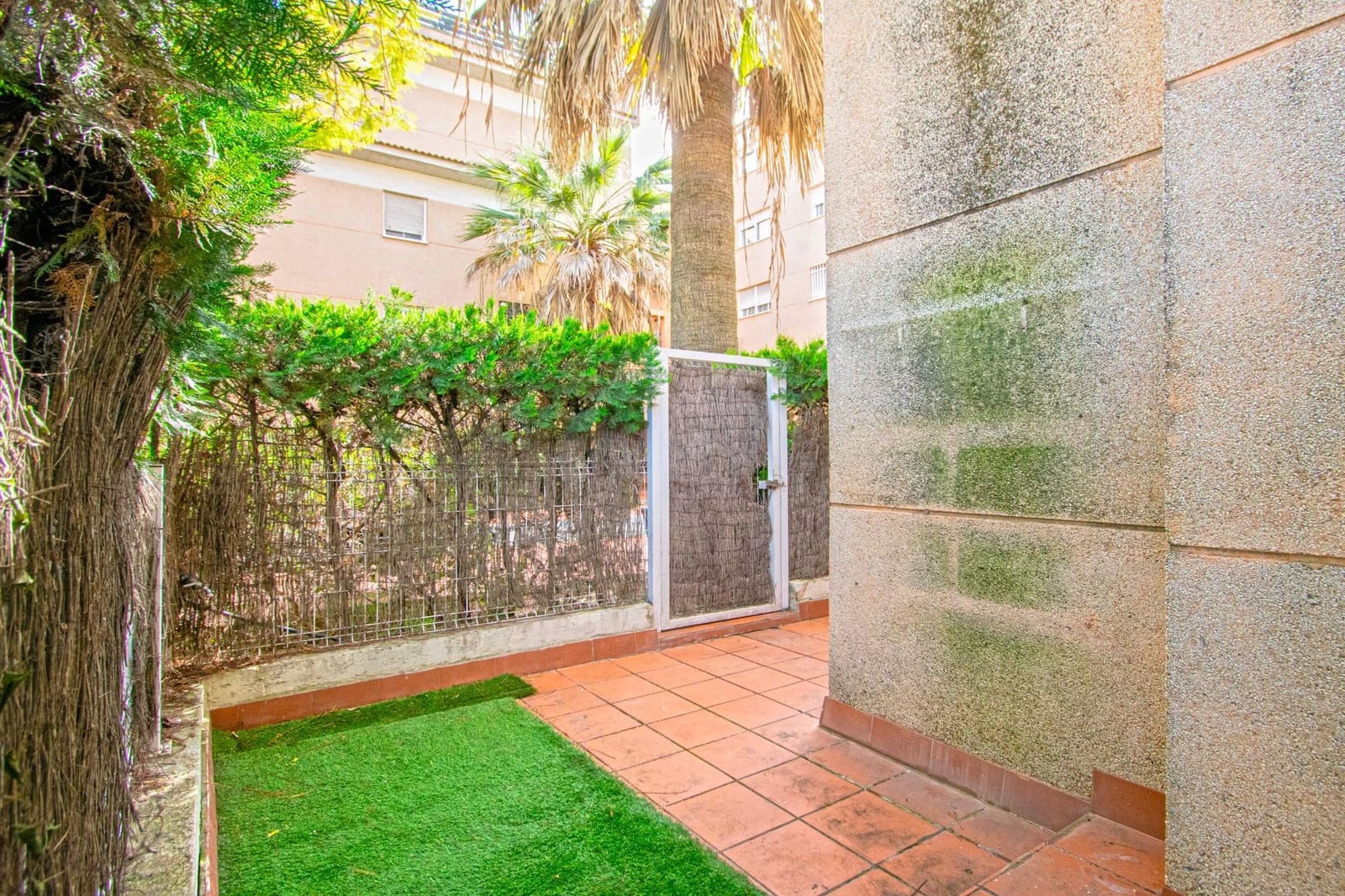 2 soveværelse Lejlighed til salg i Tomares med swimmingpool - € 240.000 (Ref: 8932302)