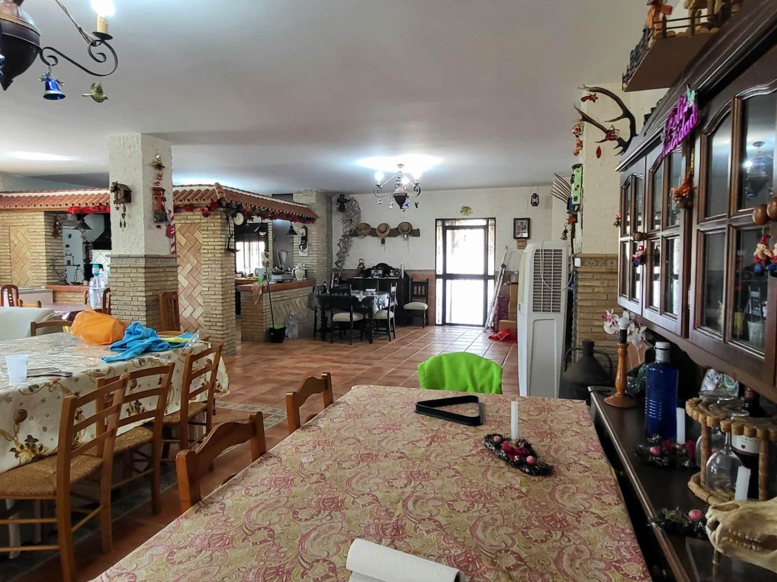 5 soveværelse Villa til salg i Pilas med swimmingpool - € 315.000 (Ref: 8932303)