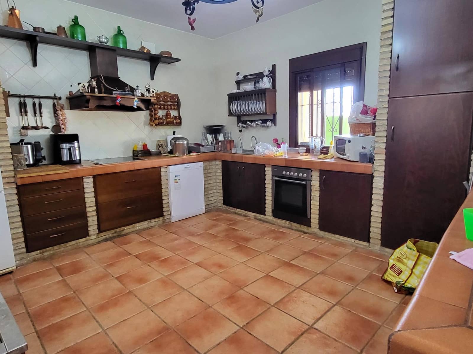 5 soveværelse Villa til salg i Pilas med swimmingpool - € 315.000 (Ref: 8932303)