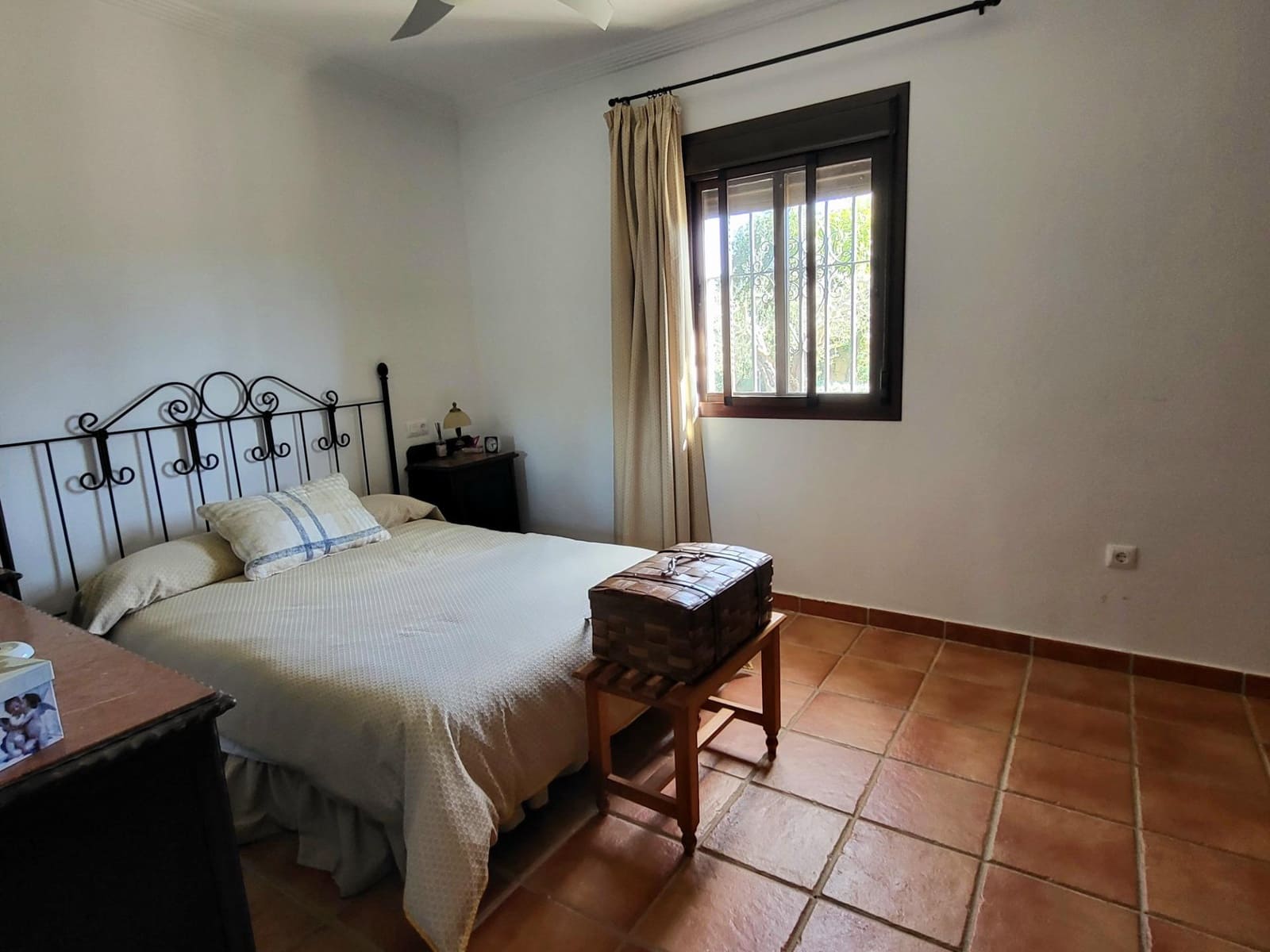 5 soveværelse Villa til salg i Pilas med swimmingpool - € 315.000 (Ref: 8932303)