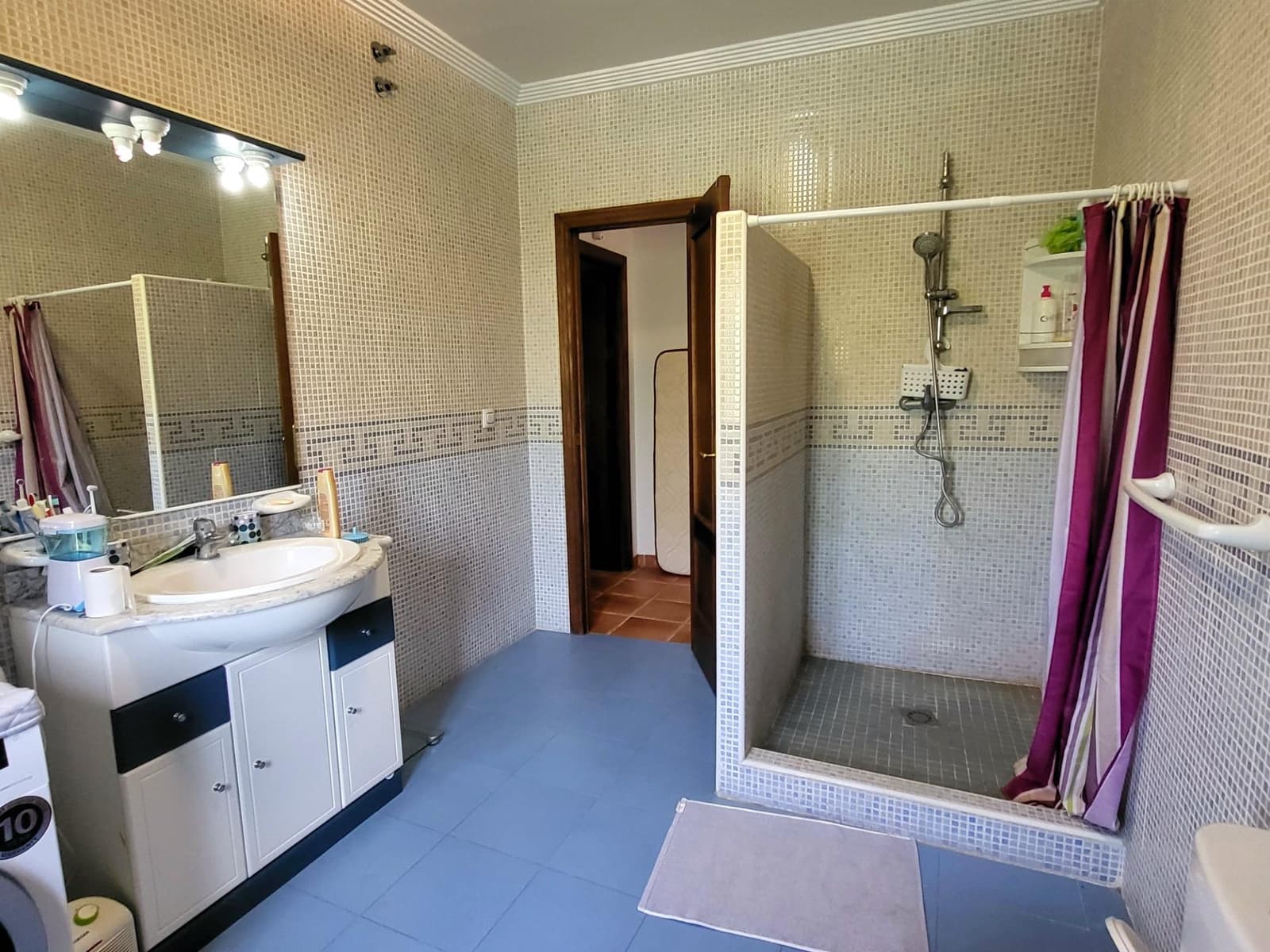 5 soveværelse Villa til salg i Pilas med swimmingpool - € 315.000 (Ref: 8932303)