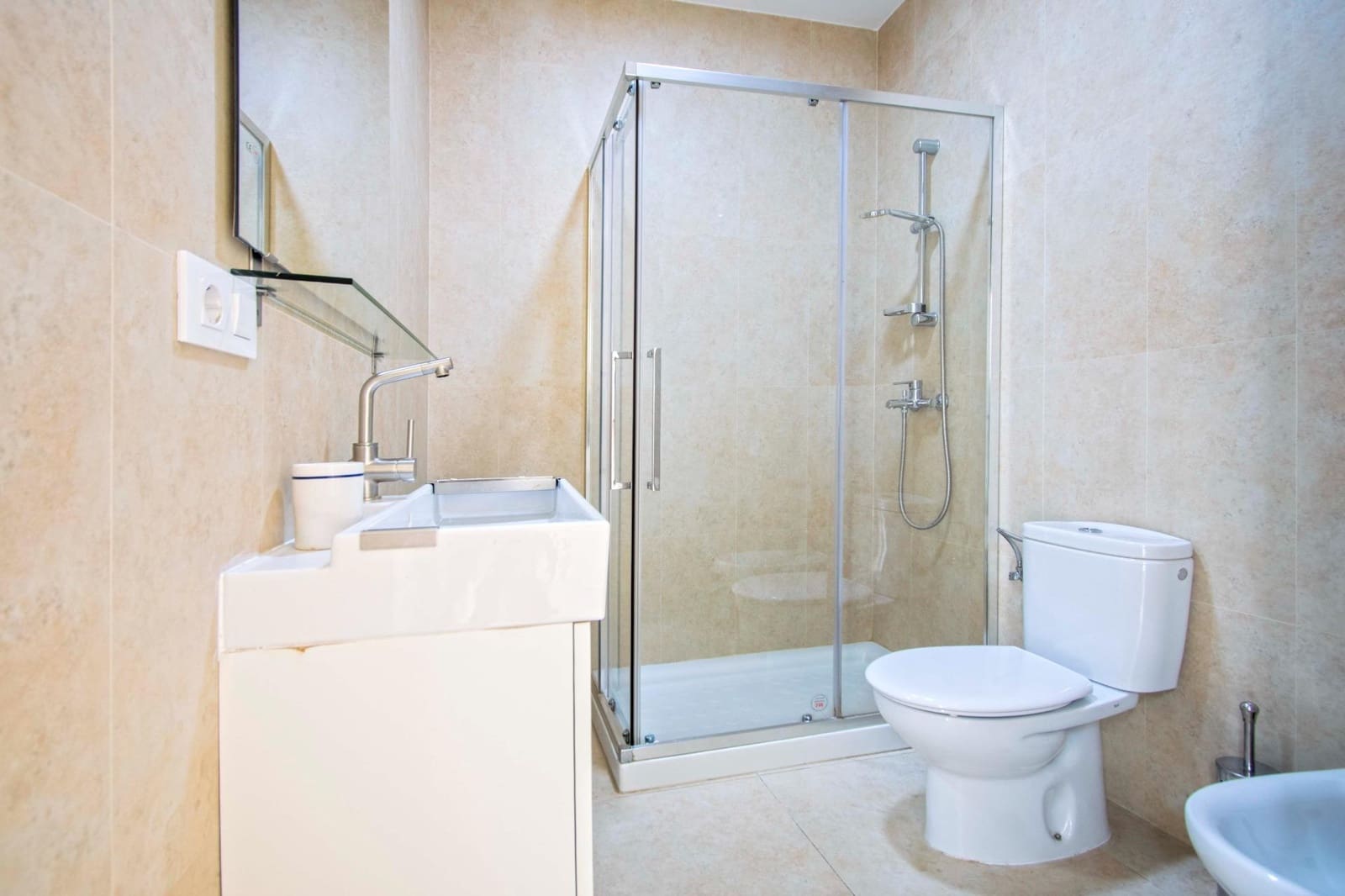 3 soveværelse Byhus til salg i Sevilla by - € 560.000 (Ref: 8935109)