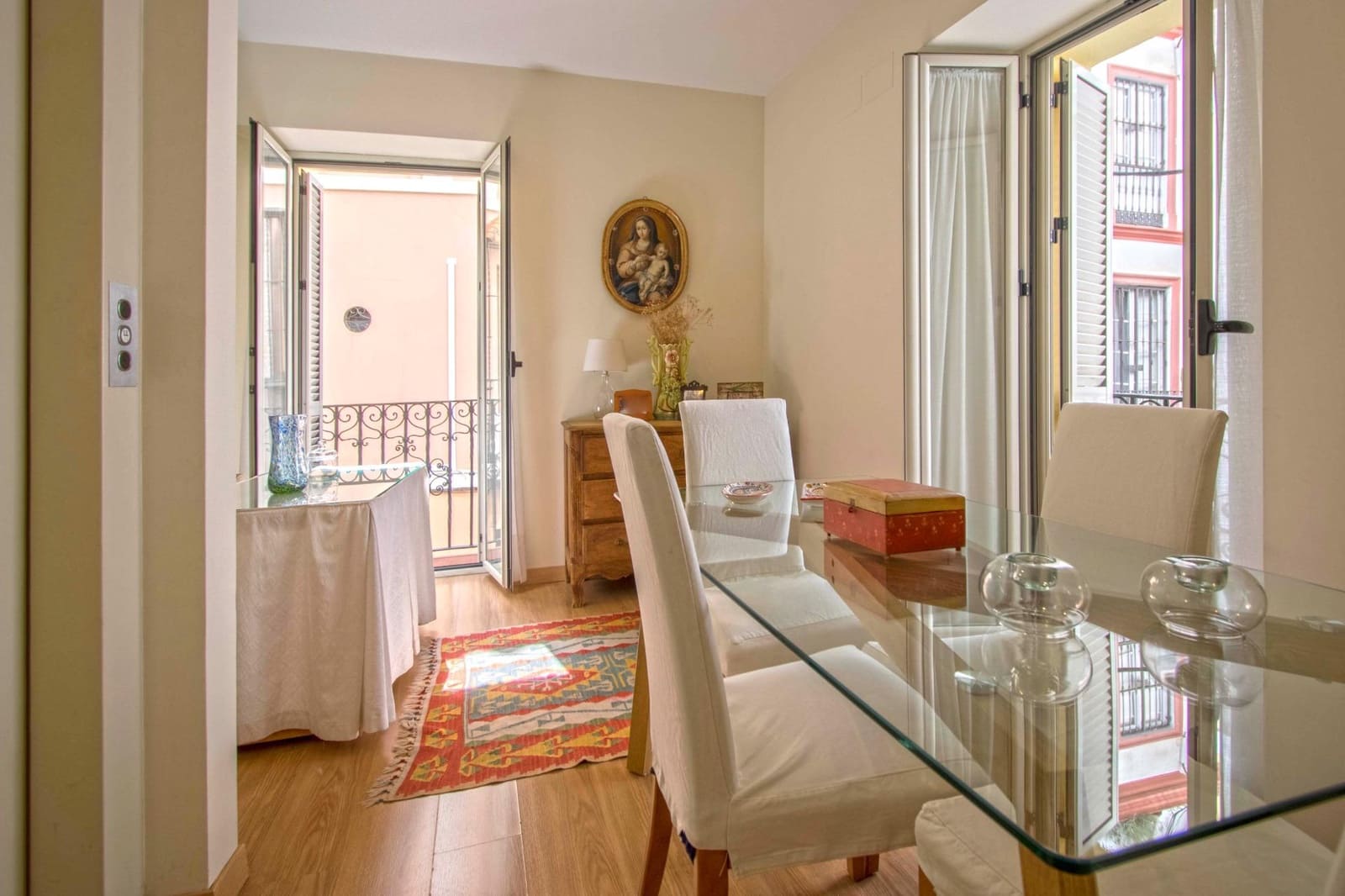 3 soveværelse Byhus til salg i Sevilla by - € 560.000 (Ref: 8935109)