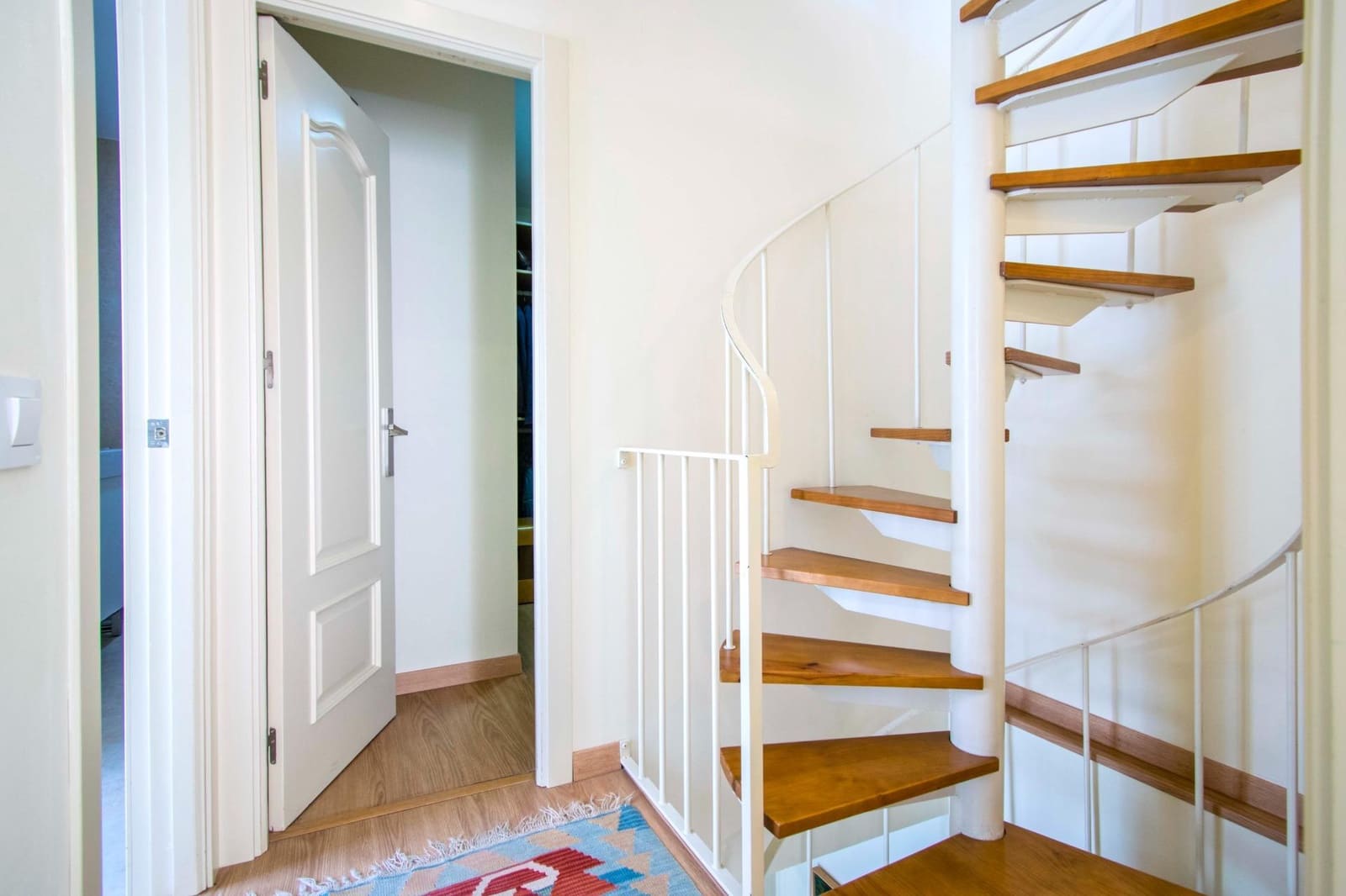 3 soveværelse Byhus til salg i Sevilla by - € 560.000 (Ref: 8935109)