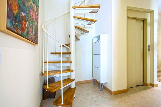3 slaapkamer Huis te koop in Sevilla stad - € 515.000 (Ref: 8935109)