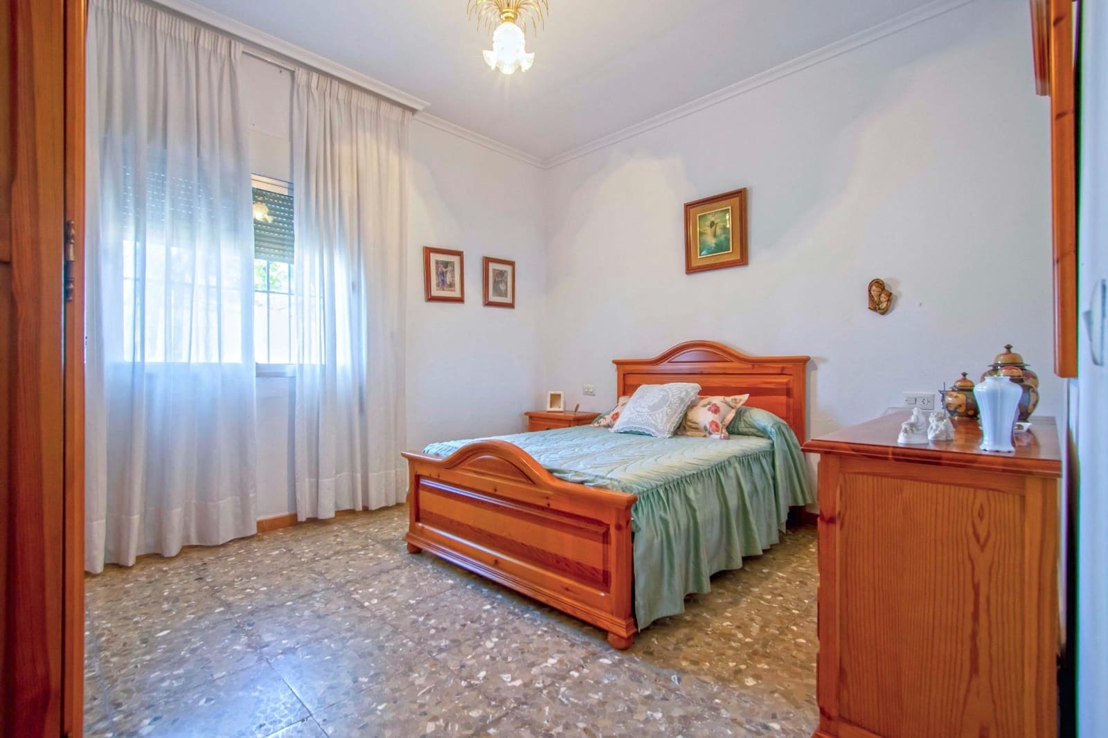 5 soveværelse Villa til salg i La Rinconada - € 210.000 (Ref: 8957184)