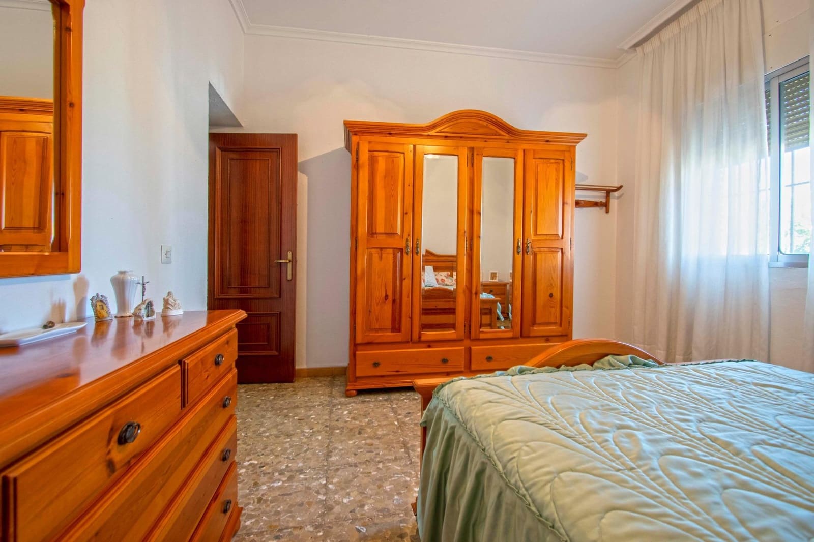 5 soveværelse Villa til salg i La Rinconada - € 210.000 (Ref: 8957184)