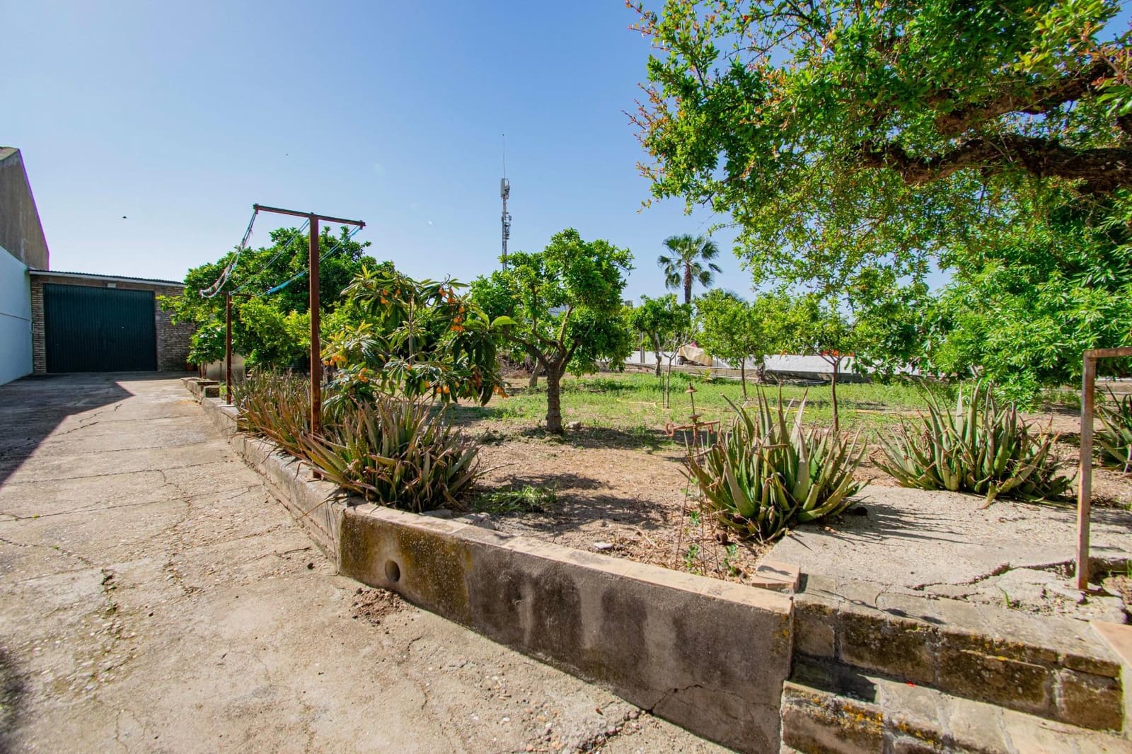 5 soveværelse Villa til salg i La Rinconada - € 210.000 (Ref: 8957184)