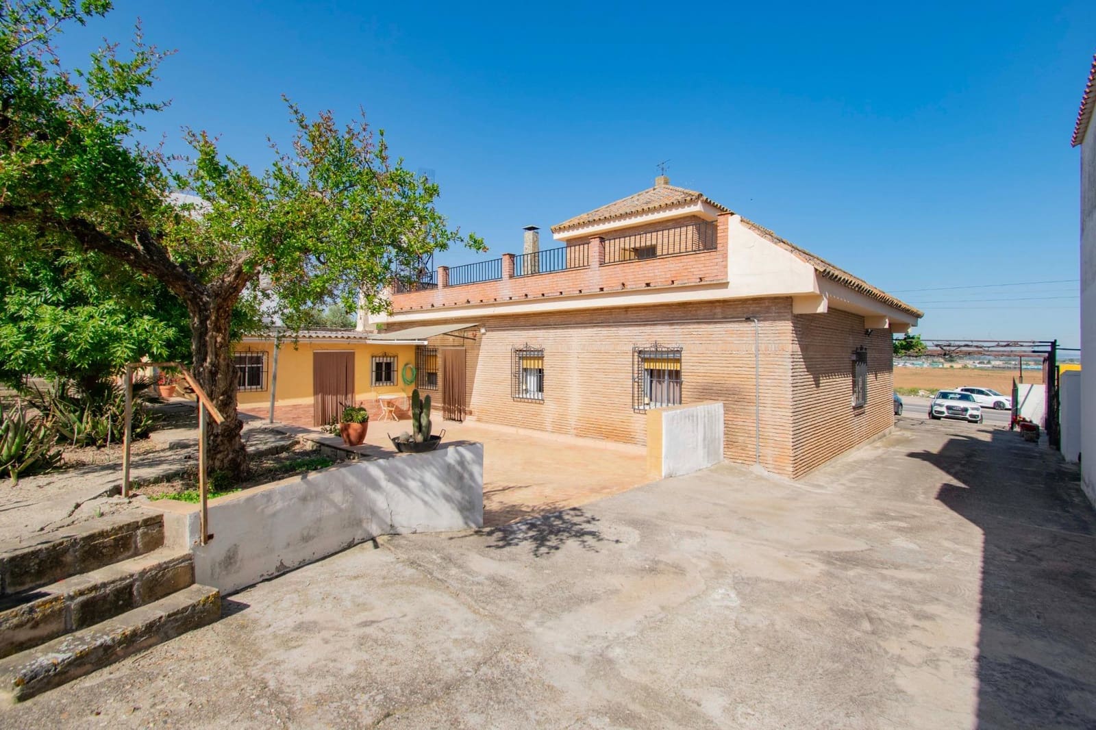 5 soveværelse Villa til salg i La Rinconada - € 210.000 (Ref: 8957184)