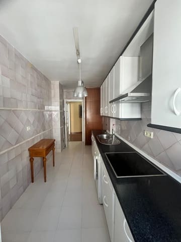 3 slaapkamer Flat te koop in Ecija met garage - € 135.000 (Ref: 8982420)