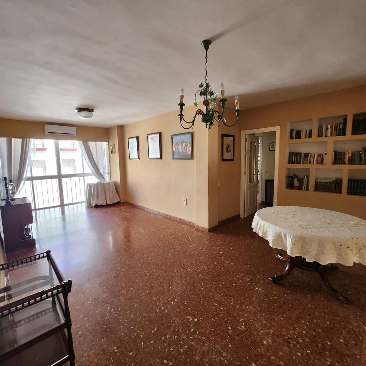 3 bedroom Flat for sale in Ecija with garage - € 135,000 (Ref: 8982420)