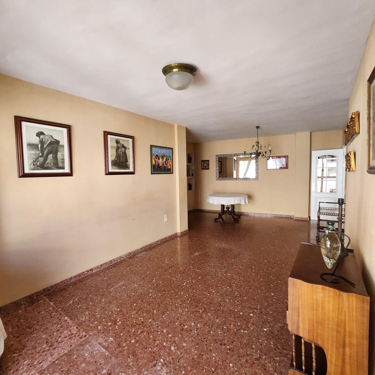 3 bedroom Flat for sale in Ecija with garage - € 135,000 (Ref: 8982420)