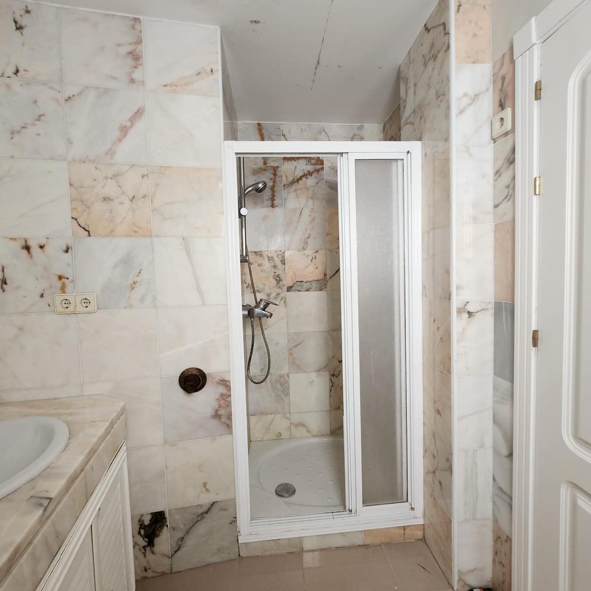 3 bedroom Flat for sale in Ecija with garage - € 135,000 (Ref: 8982420)