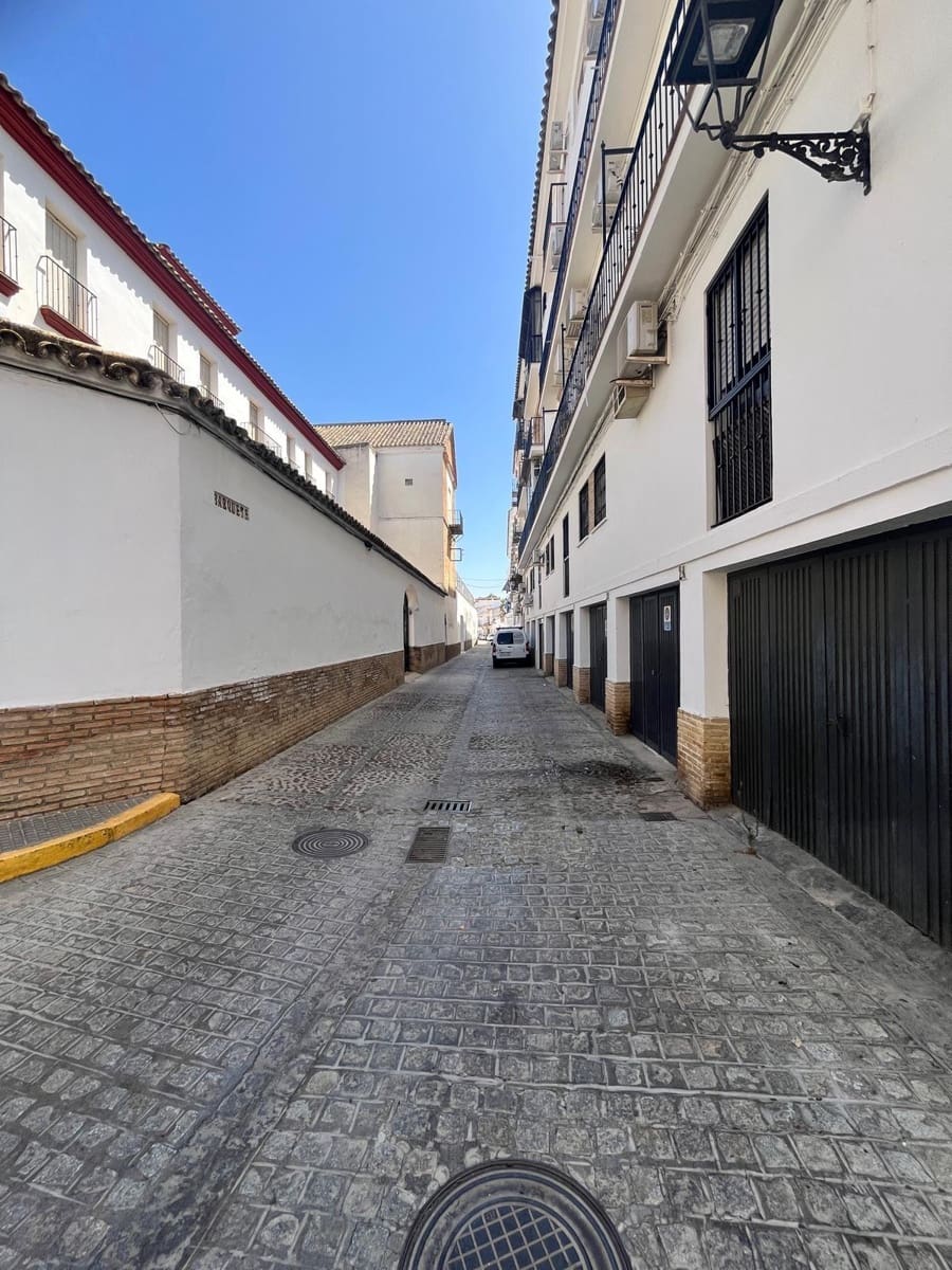 3 bedroom Flat for sale in Ecija with garage - € 135,000 (Ref: 8982420)