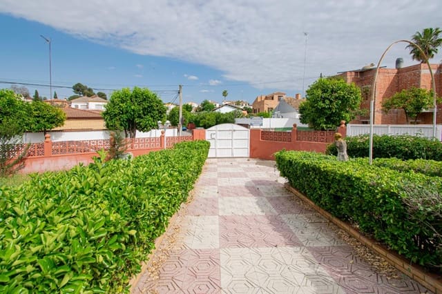 10 soveværelse Villa til salg i Alcalá de Guadaira med swimmingpool - € 339.000 (Ref: 8986032)