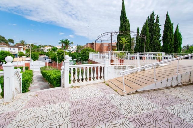 10 soveværelse Villa til salg i Alcalá de Guadaira med swimmingpool - € 339.000 (Ref: 8986032)