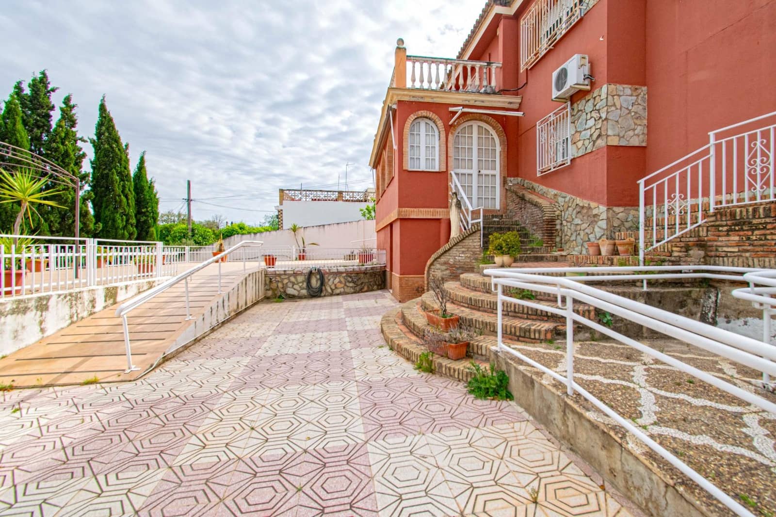 10 soveværelse Villa til salg i Alcala de Guadaira med swimmingpool - € 339.000 (Ref: 8986032)