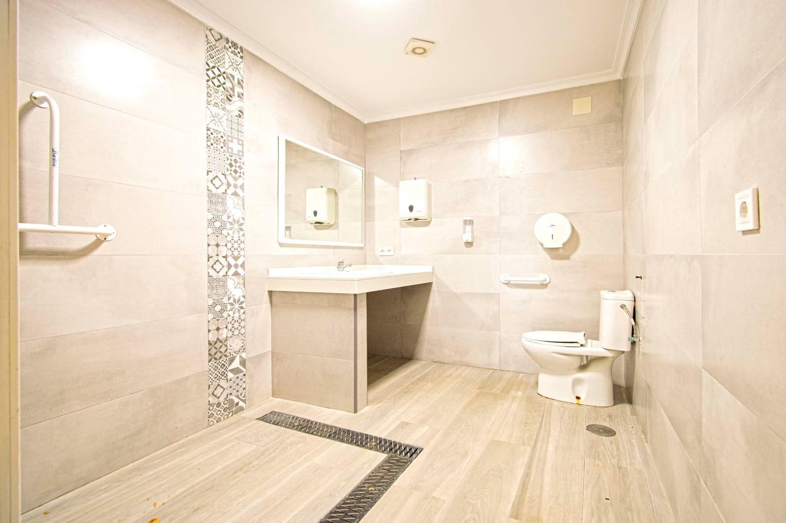 10 soveværelse Villa til salg i Alcala de Guadaira med swimmingpool - € 339.000 (Ref: 8986032)