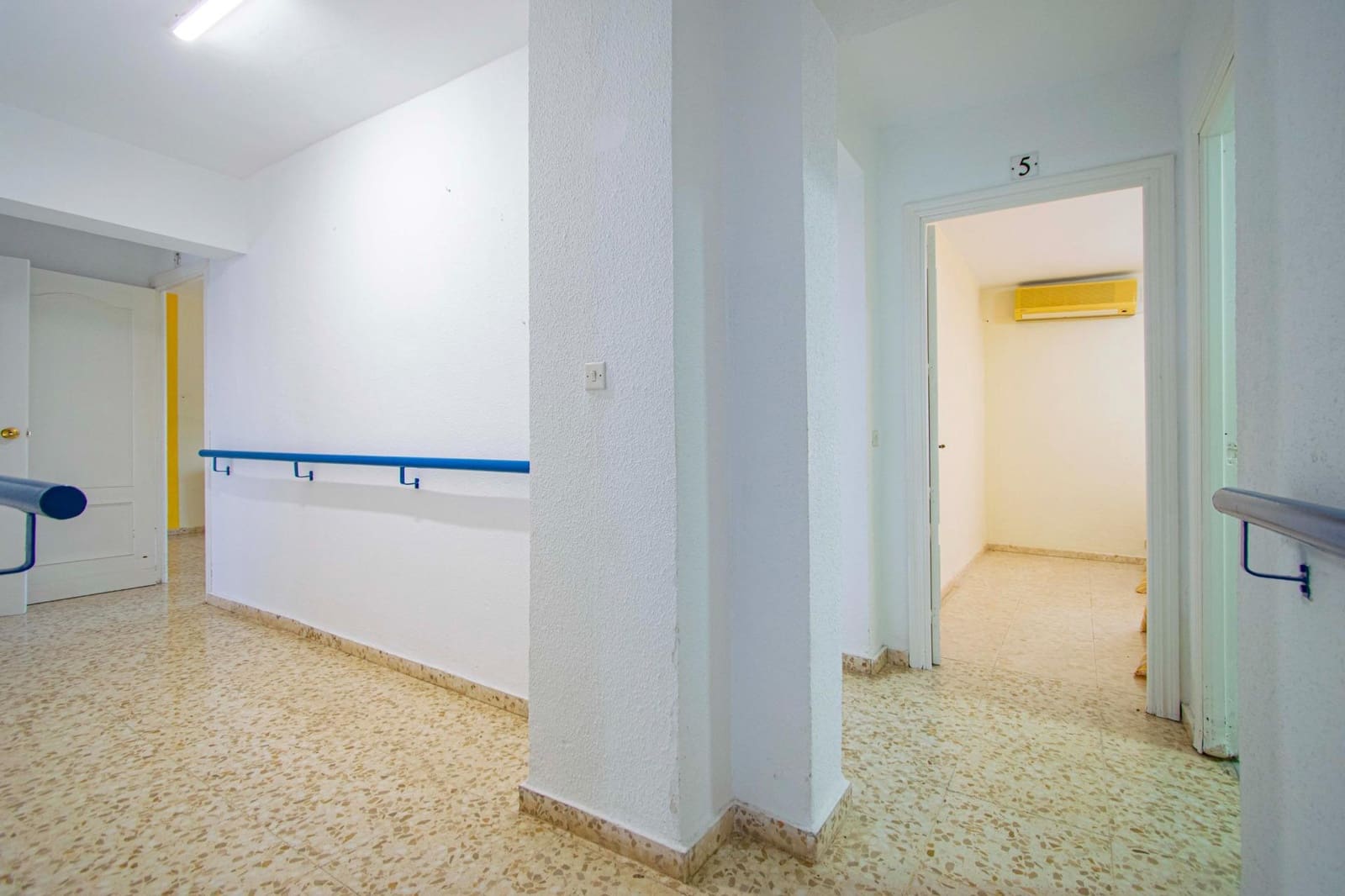 10 soveværelse Villa til salg i Alcala de Guadaira med swimmingpool - € 339.000 (Ref: 8986032)