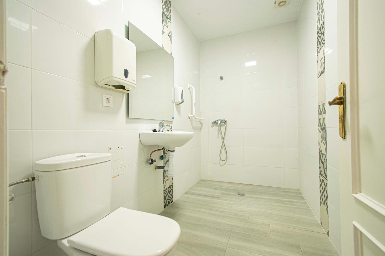 10 soveværelse Villa til salg i Alcala de Guadaira med swimmingpool - € 339.000 (Ref: 8986032)