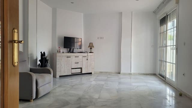 5 sypialnia Dom blizniak na sprzedaż w Coria del Río - 320 000 € (Ref: 8986034)