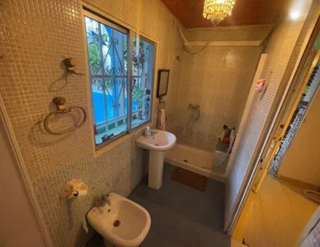 8 soveværelse Finca/Landehus til salg i Mairena del Aljarafe med swimmingpool garage - € 370.000 (Ref: 8998590)