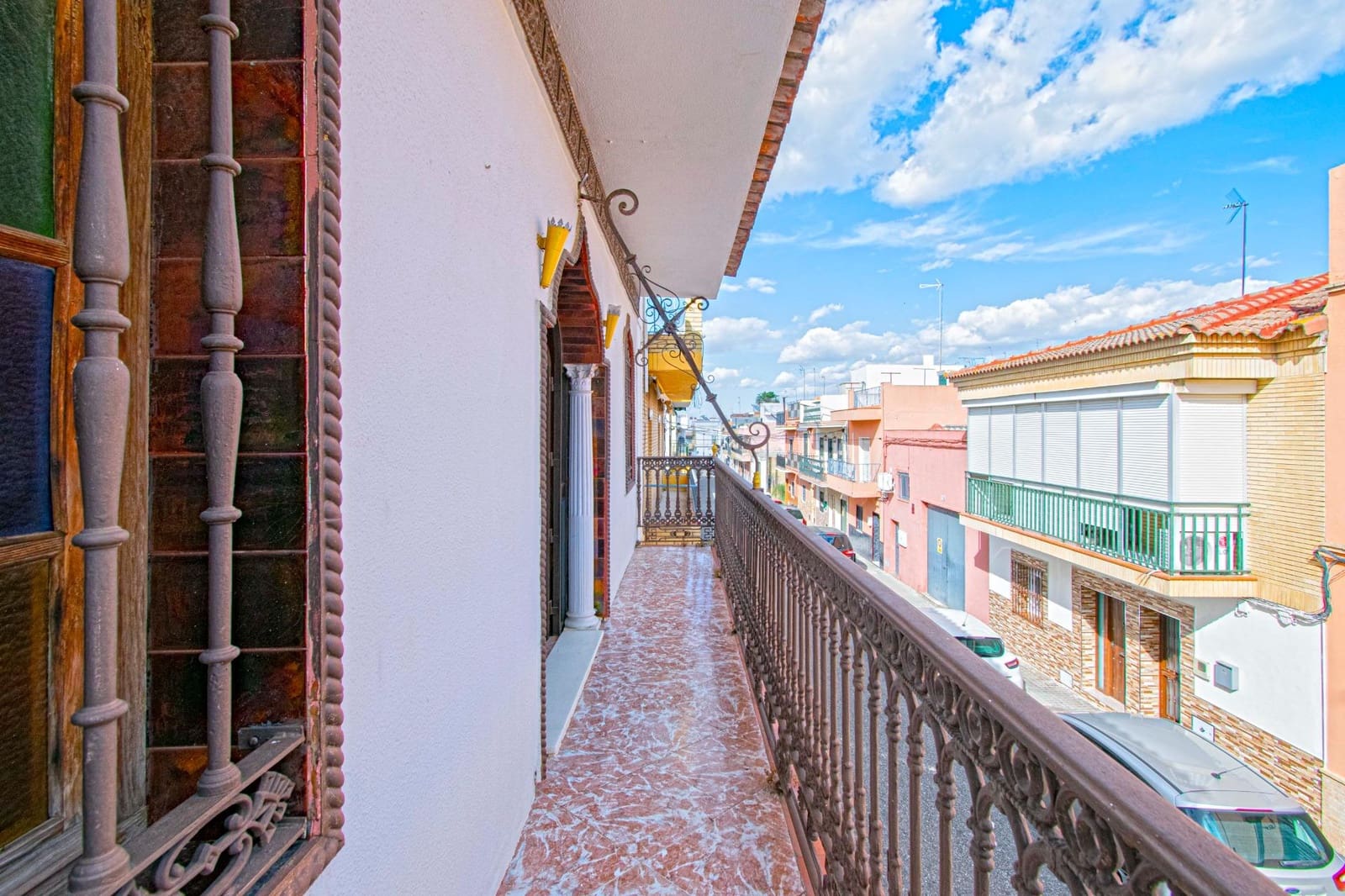 8 soveværelse Finca/Landehus til salg i Mairena del Aljarafe med swimmingpool garage - € 370.000 (Ref: 8998590)