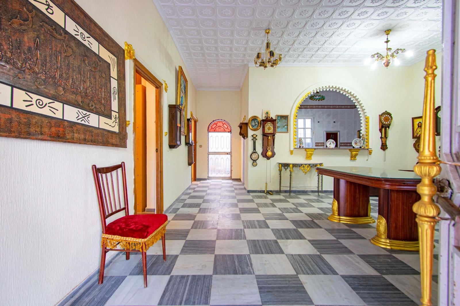 8 soveværelse Finca/Landehus til salg i Mairena del Aljarafe med swimmingpool garage - € 370.000 (Ref: 8998590)