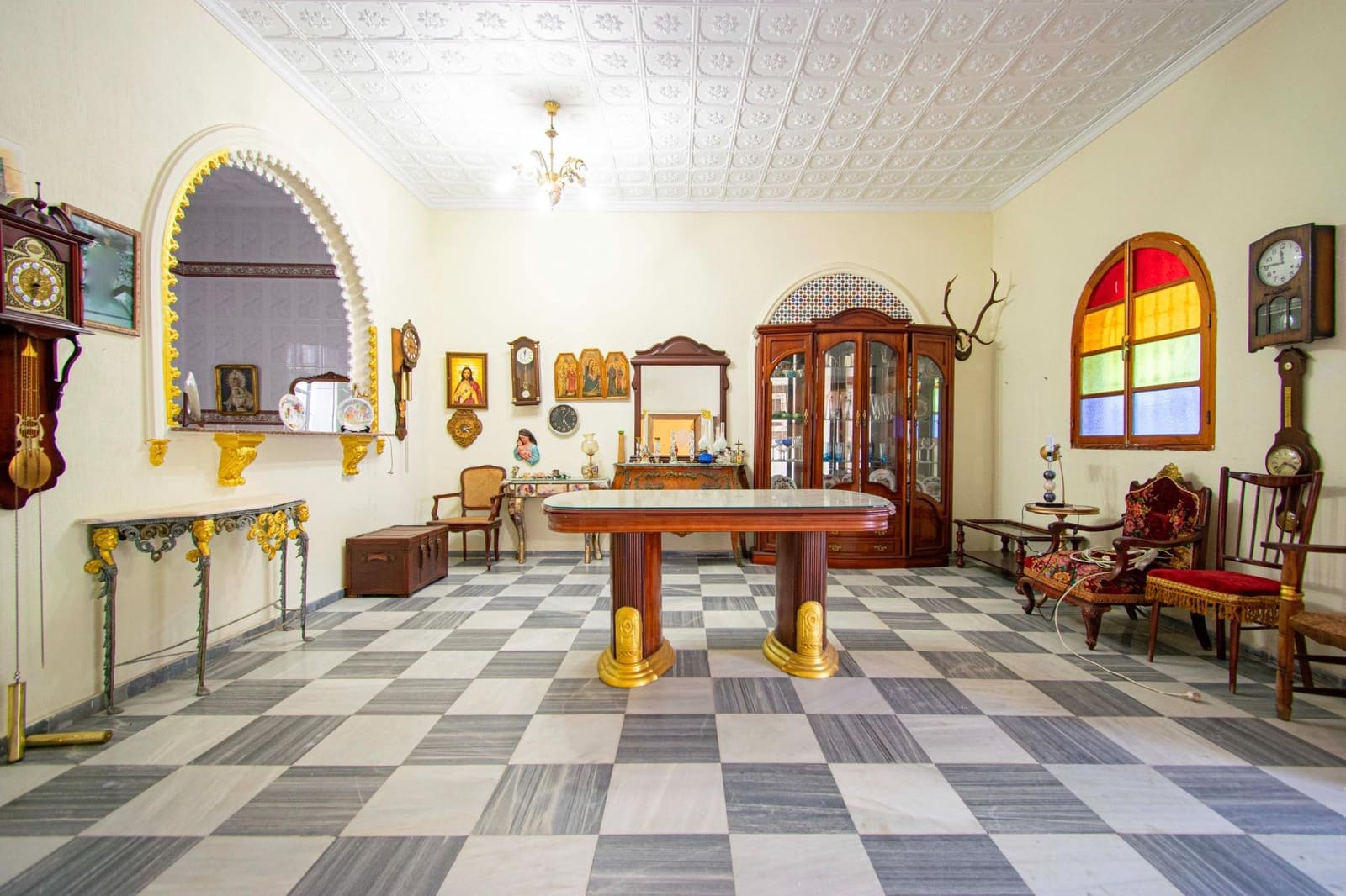 8 soveværelse Finca/Landehus til salg i Mairena del Aljarafe med swimmingpool garage - € 370.000 (Ref: 8998590)