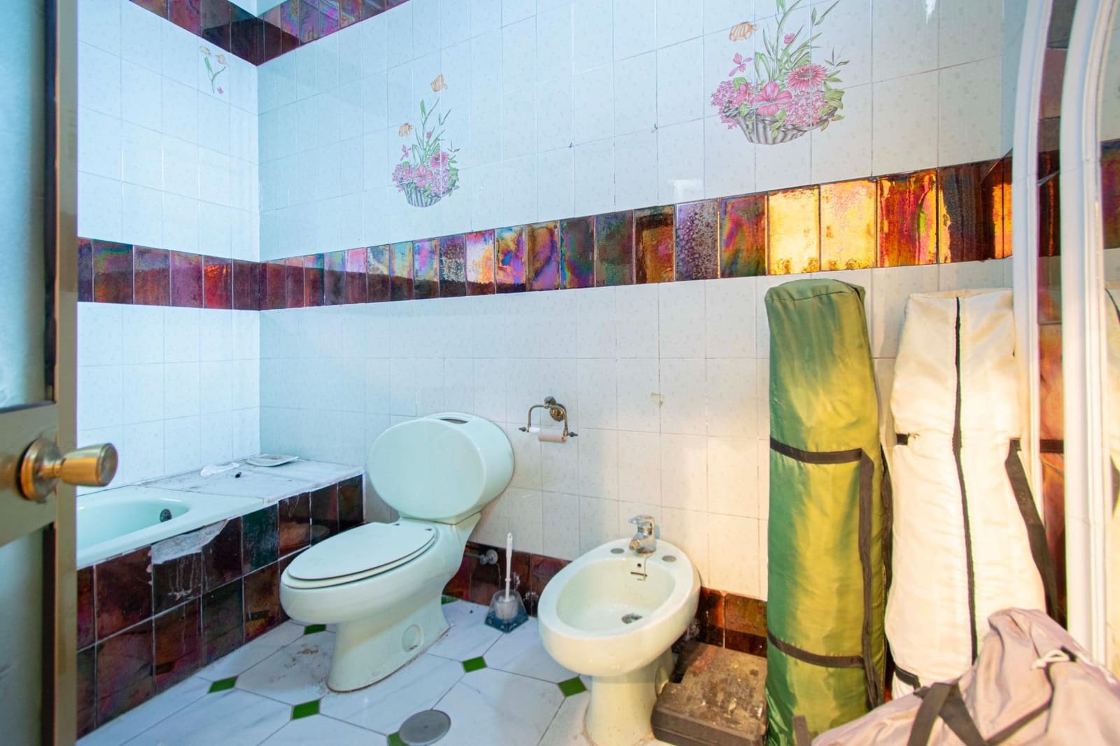 8 soveværelse Finca/Landehus til salg i Mairena del Aljarafe med swimmingpool garage - € 370.000 (Ref: 8998590)