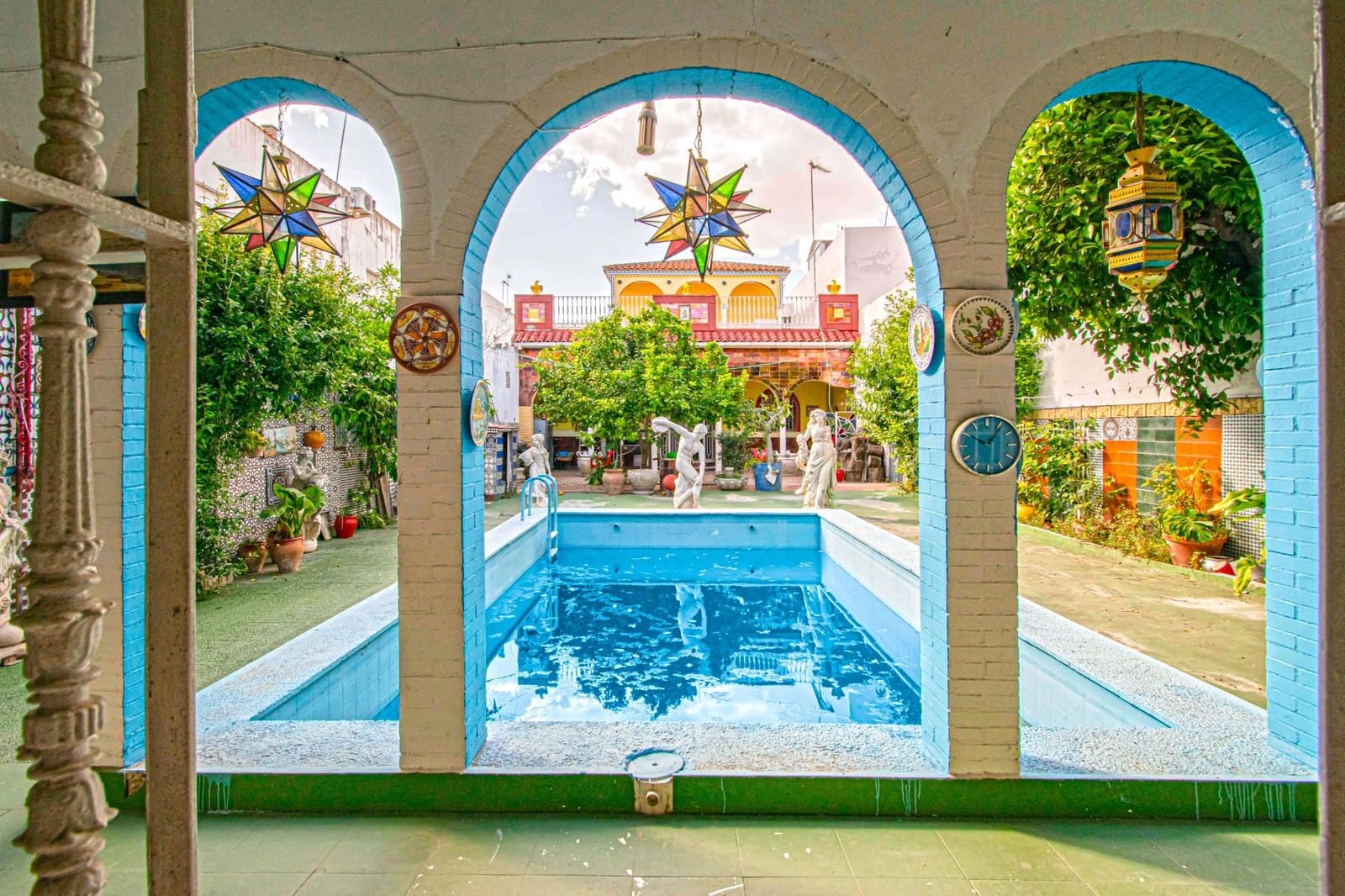 8 soveværelse Finca/Landehus til salg i Mairena del Aljarafe med swimmingpool garage - € 370.000 (Ref: 8998590)