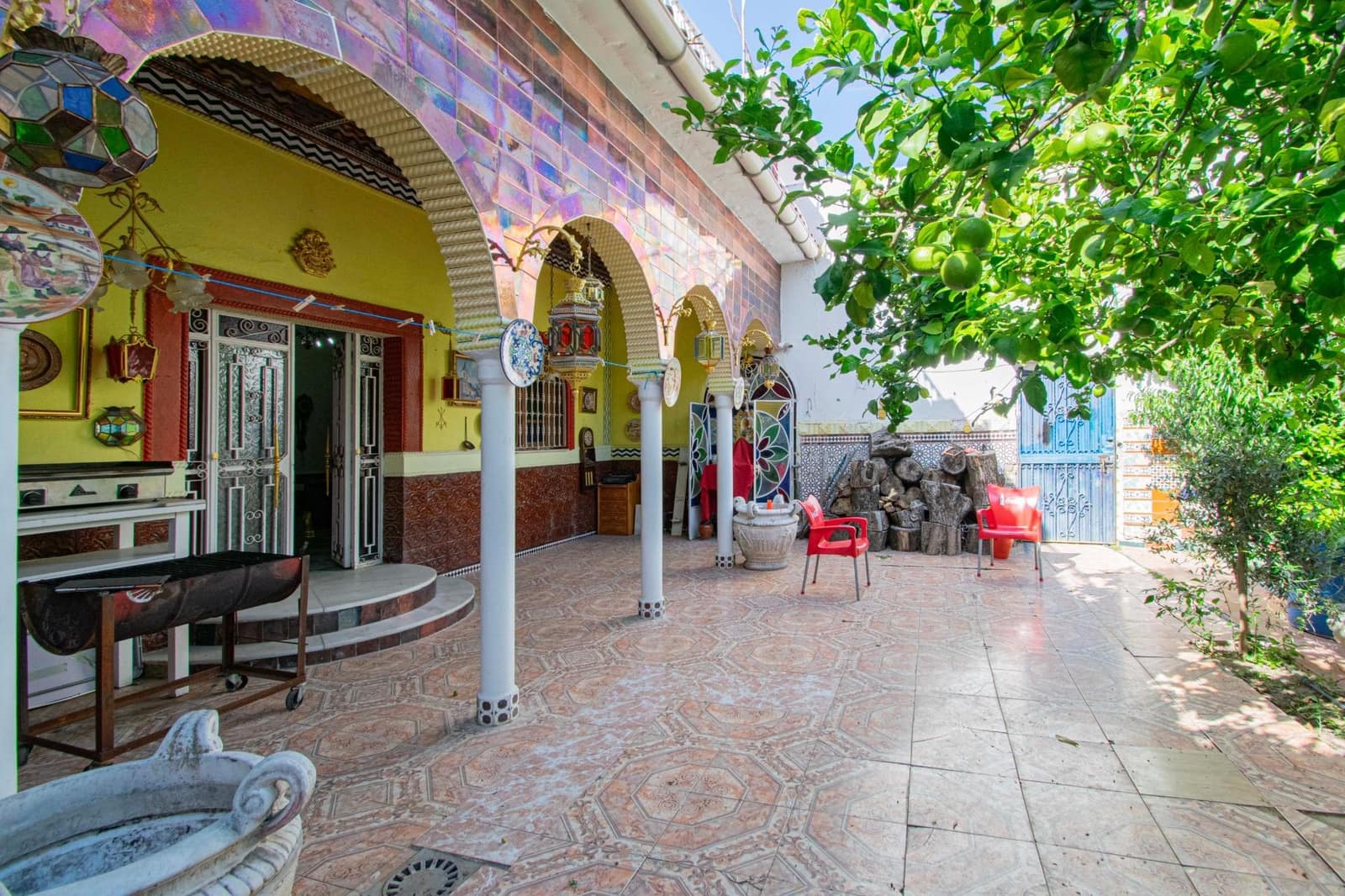 8 soveværelse Finca/Landehus til salg i Mairena del Aljarafe med swimmingpool garage - € 370.000 (Ref: 8998590)